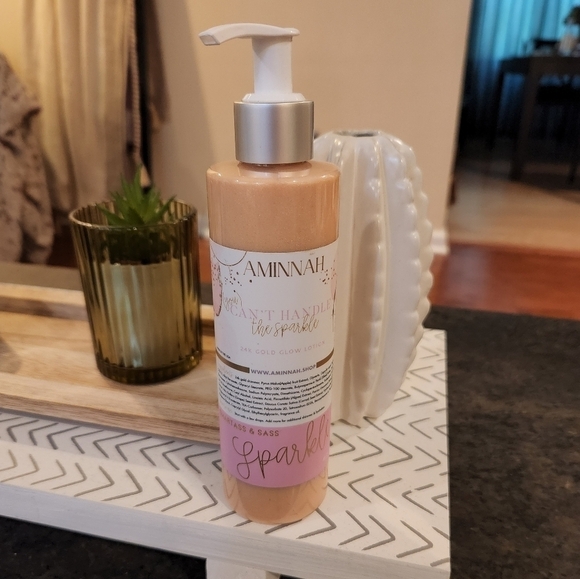 Aminnah AMNH 24K Gold Glow Body Lotion Smartass & Sass Sparkle - Picture 4 of 6